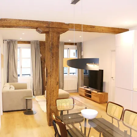 Daire Piso De 3 Frente A La Catedral