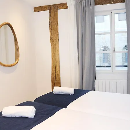 Piso De 3 Frente A La Catedral Daire *