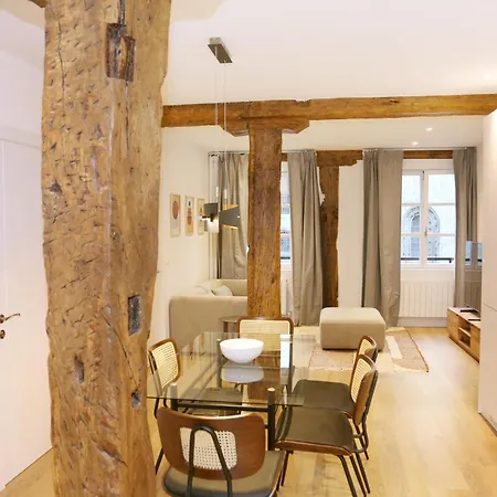 Piso De 3 Frente A La Catedral * بلباو