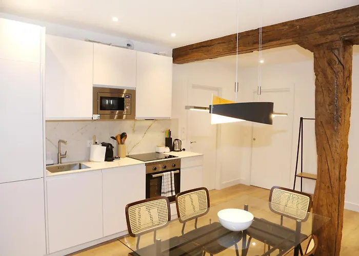 Piso De 3 Frente A La Catedral