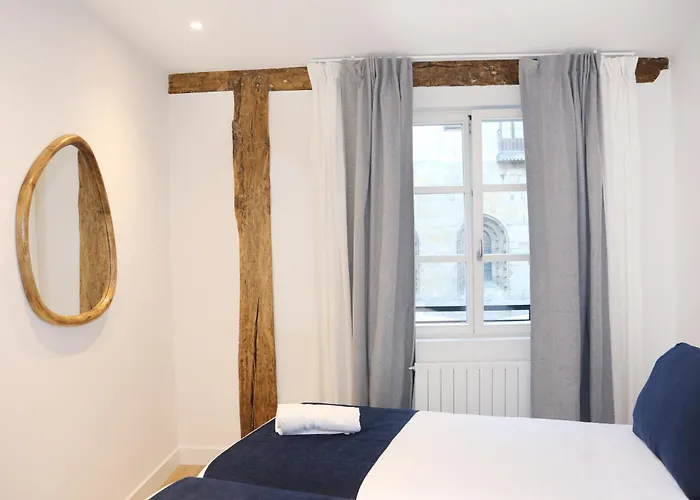 Apartamento Piso De 3 Frente A La Catedral *