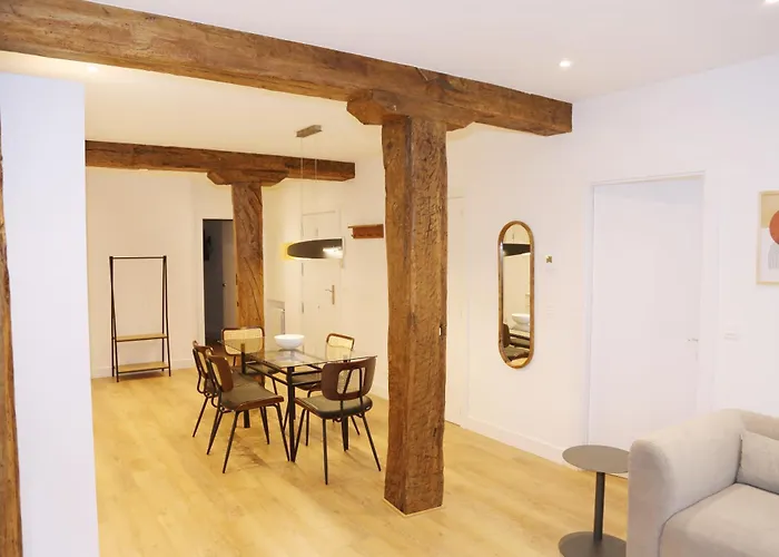 Piso De 3 Frente A La Catedral * Bilbao