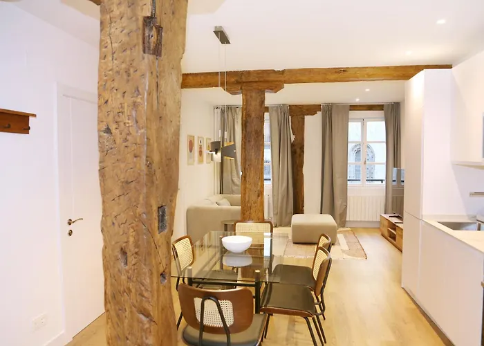 Piso De 3 Frente A La Catedral * Bilbao